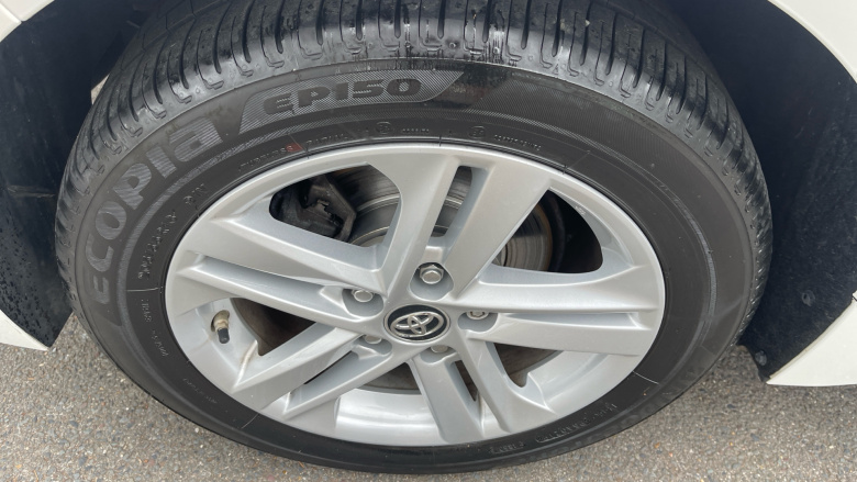 Toyota Corolla 1.8 VVT-i Hybrid Icon Tech 5dr CVT Hybrid Hatchback